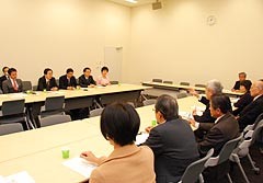 在外被爆者団体と意見交換 参院議員会館