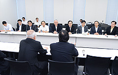 JAより要請を受ける斉藤鉄夫
